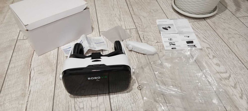 Окуляри віртуальної реальності VR Z4 з пультом