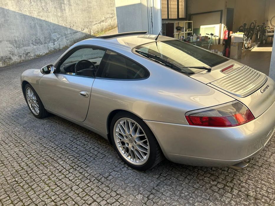 Porsche 911 (996) Carrera Coupé