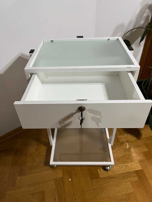 Полка косметологічна