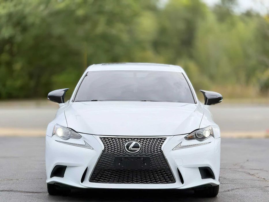 Lexus IS 300      2016