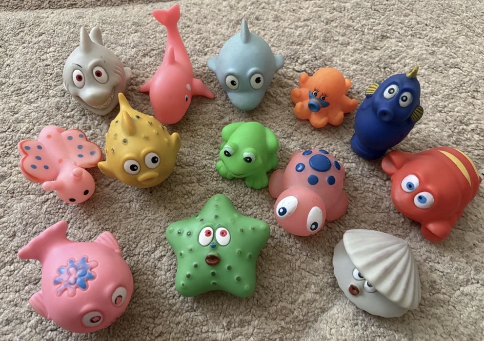 Іграшки для купання