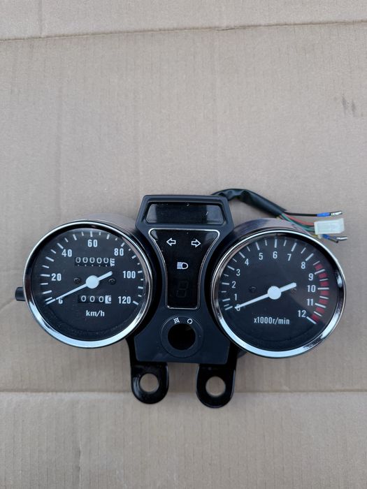 Щиток приладів Alfa(120 км/ч). Alfa, Delta.