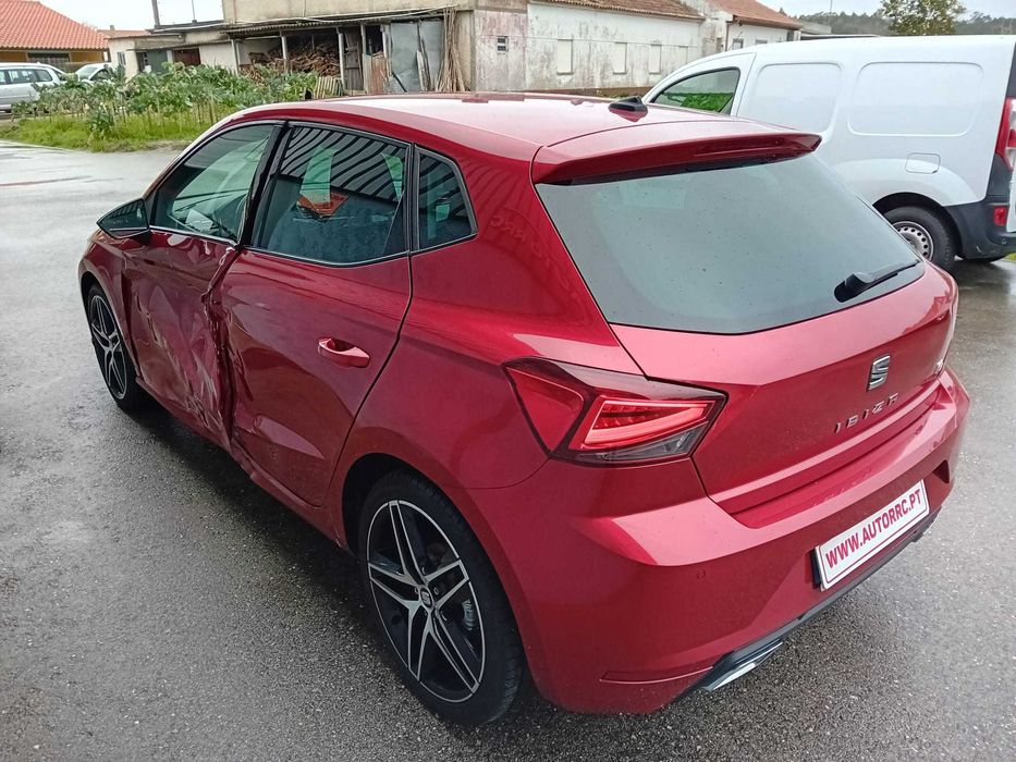 Seat Ibiza 1.6 tdi FR - Nacional ( pequeno sinistro )