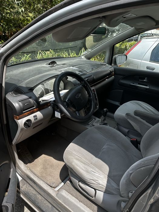Ford Galaxy 1.9 TDI 130cv  - 2004 Nacional