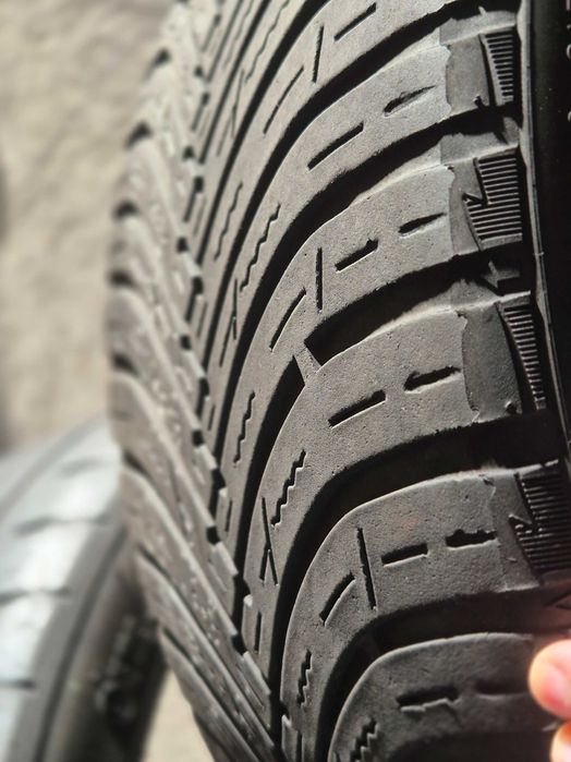 Pneus 205 40 R18 Pilot Sport 4, Uniroyal All Season Expert e Maxxis Premitra