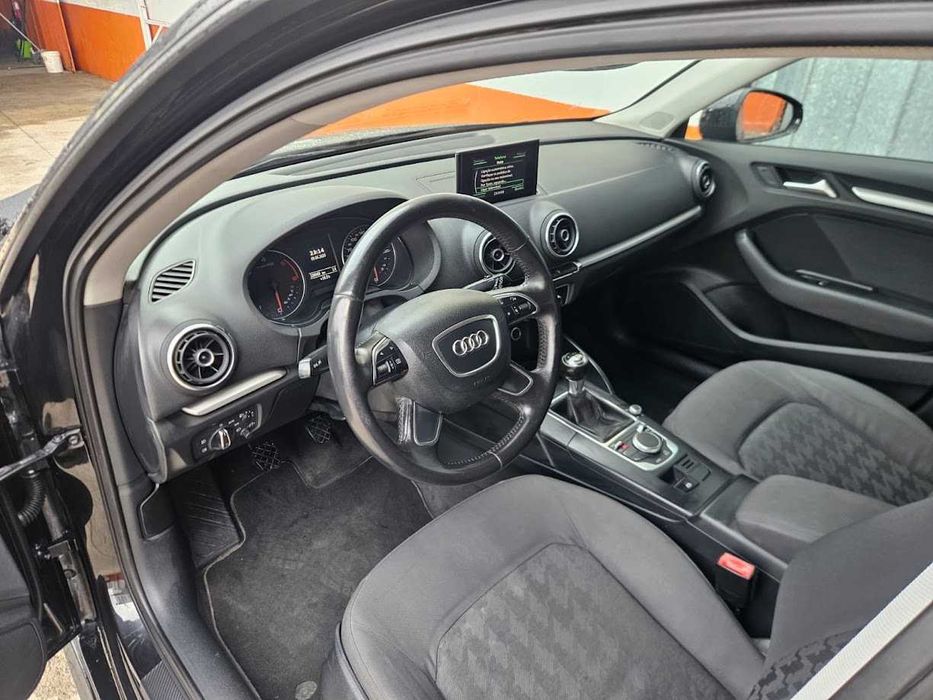 Audi A3 sportback 1.6 Tdi 110 cavalos
