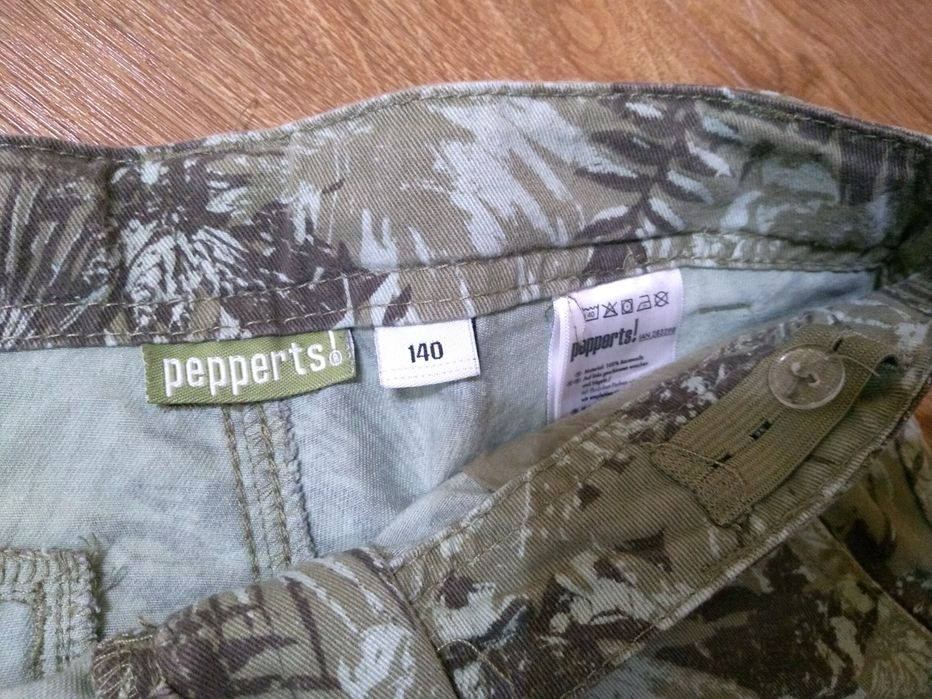 Sprzedam krótkie chłopięce spodenki z Pepperts, rozmiar 140, chłopca