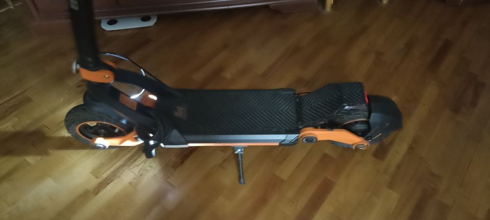 Електросамокат Kugo G3