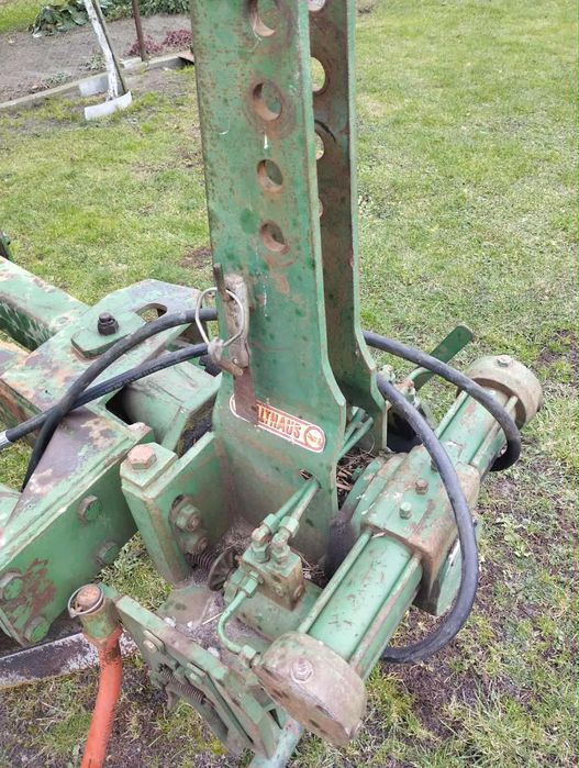 Продам плуги 2-30, 3-30