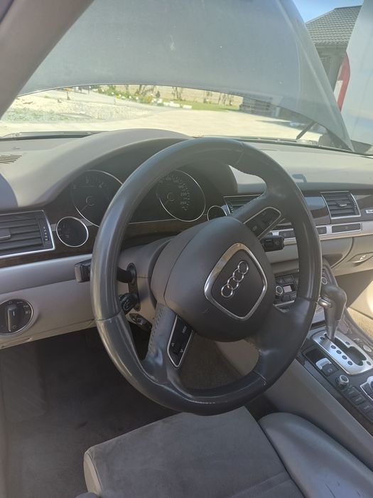 Motoryzacja Audi A8
