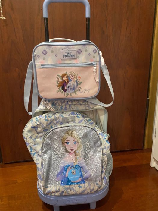 Mochila , Lancheira e Guarda Chuva Frozen Qualidade