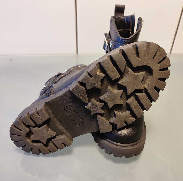 Botas estilo rock c/ fecho