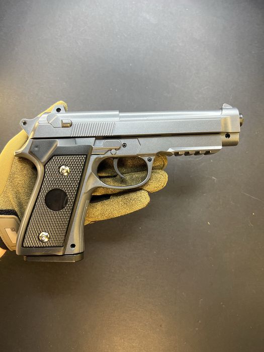 Іграшковий пістолет Beretta M9A3 V22 сріблясто-сірий 6 мм пружинний