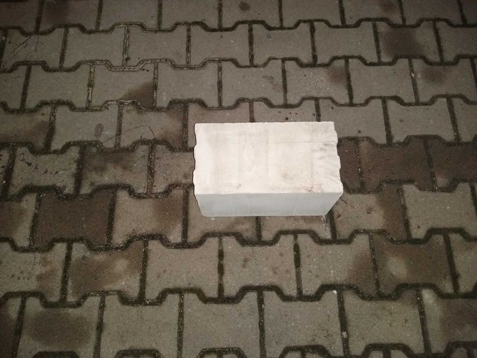 Bloczek sylikatowy ceglany biały