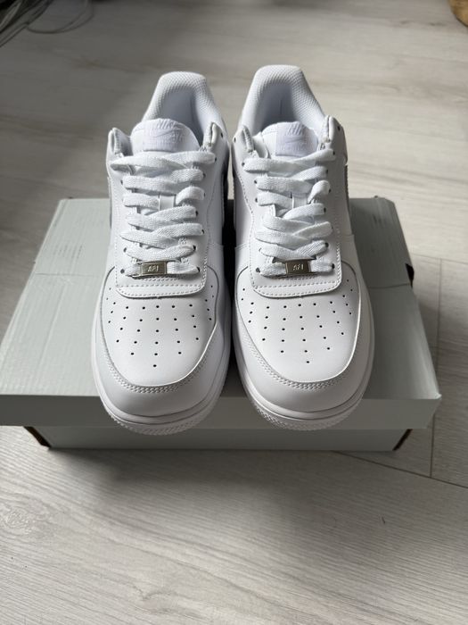 Nike air force 1 biale