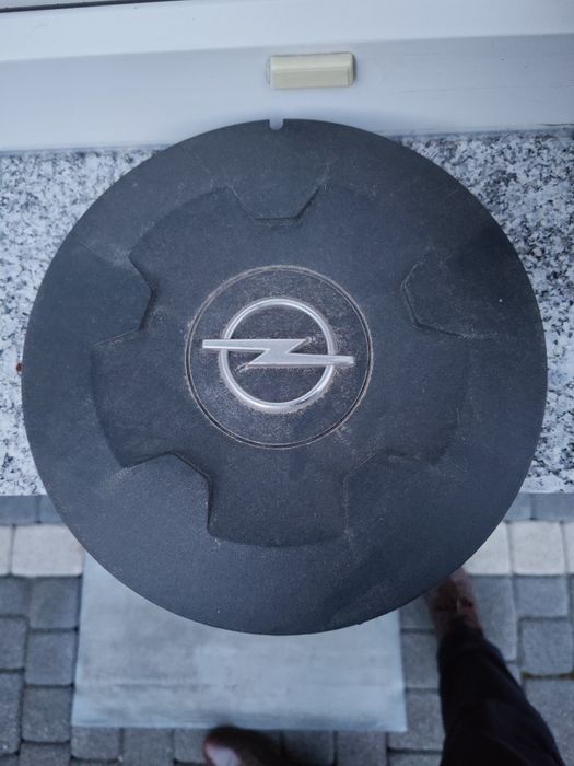 Dekielek kołpak Opel Vivaro?