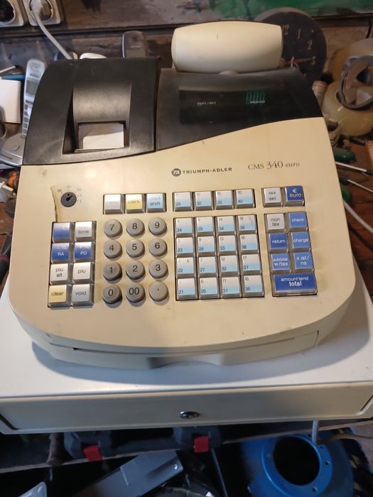Касовий аппарат в робочому стані