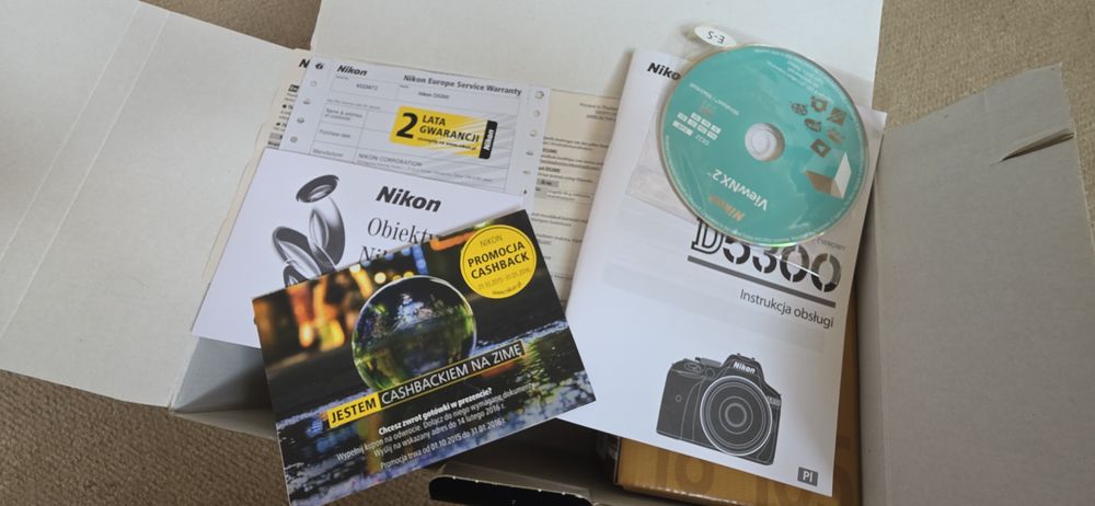 Nikon d5300 Nowy migawka 0 obiektyw 18-105. NOWY