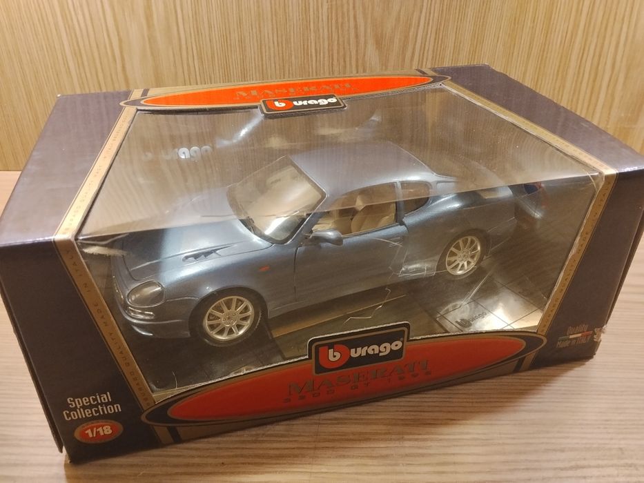 Модель машины авто Maserati 3200 gt 1998 1:18 burago Мазерати Металл