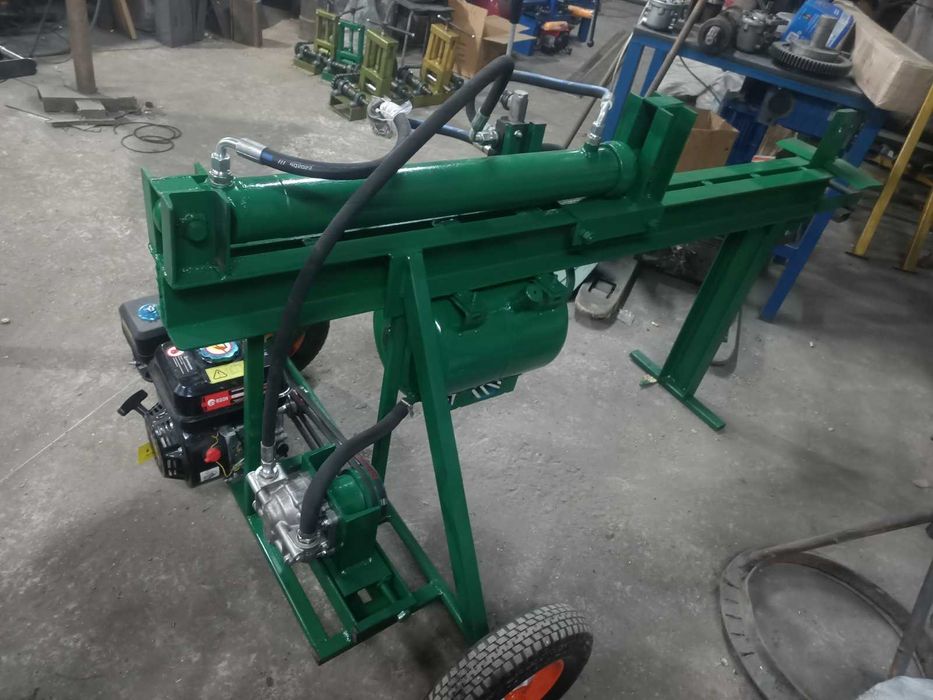 Дровокол гідравлічний