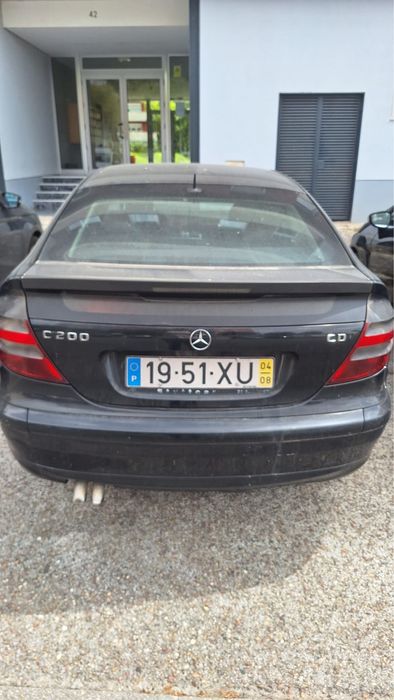 Mercedes-Benz C200 CDI SportCoupé (W203) – Para Peças ou Reparação