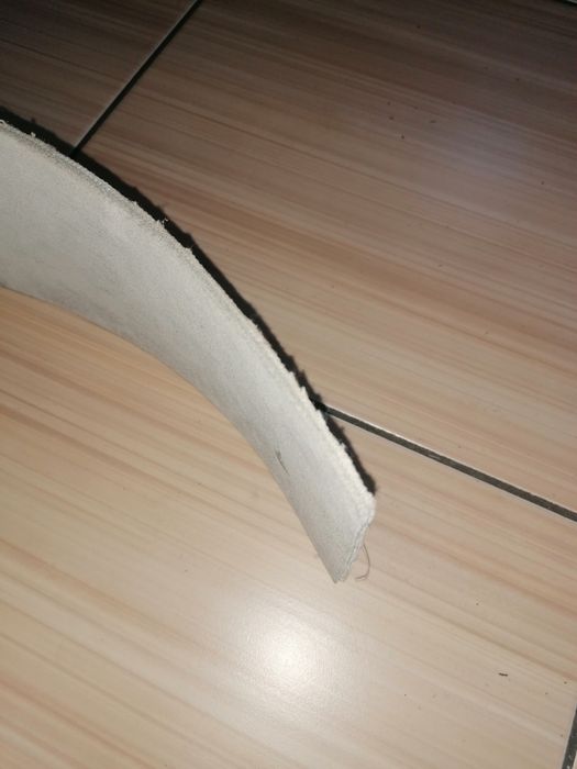 Pas transmisyjny wielowarstwowy