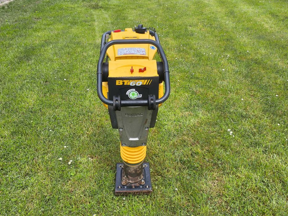 Stopa BOMAG BT 60  Super stan
