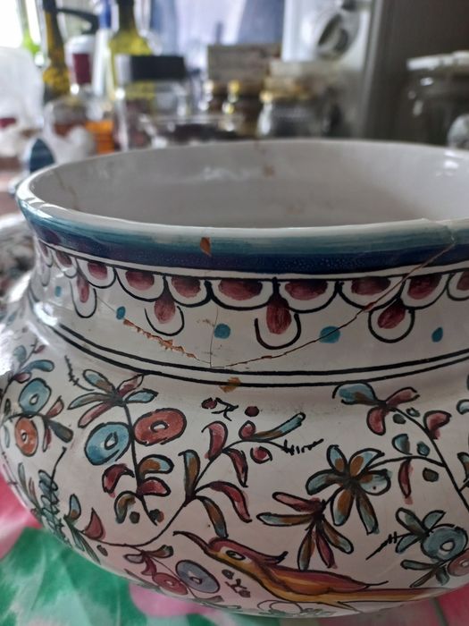 Terrina em faiança decorativa de Coimbra - peça numerada