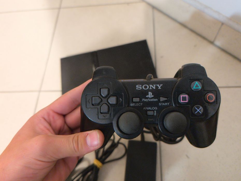 Konsola PlayStation 2