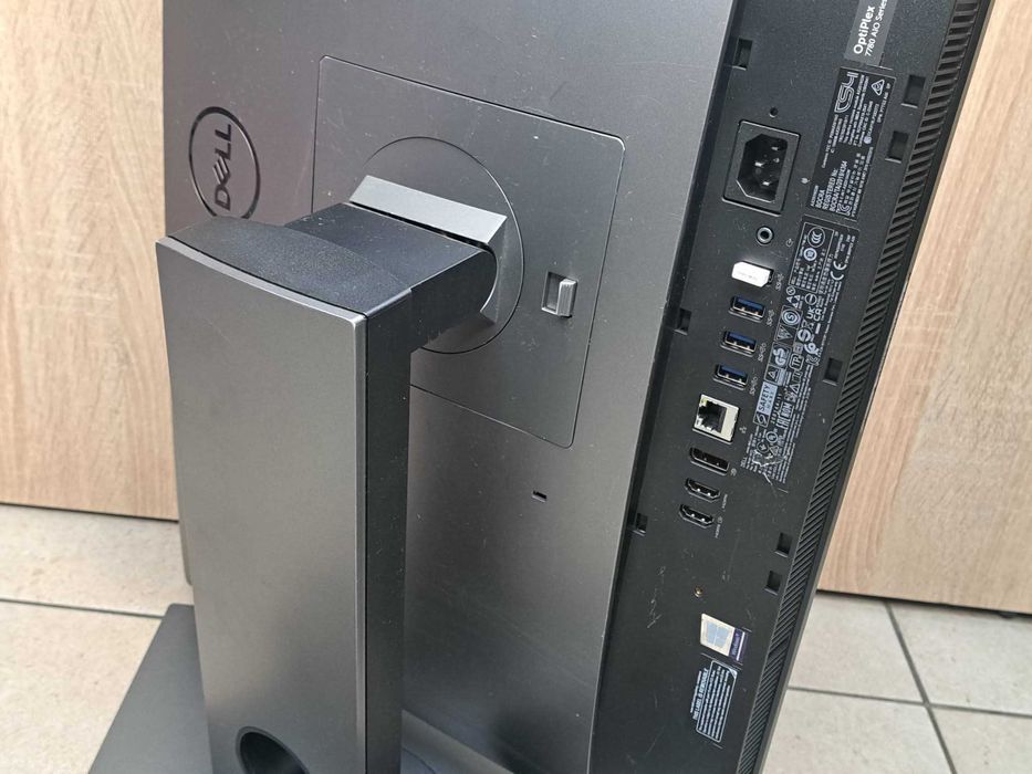 Komputer All-in-One Dell 27″ OptiPlex 7780 A10 Series Komis Redi