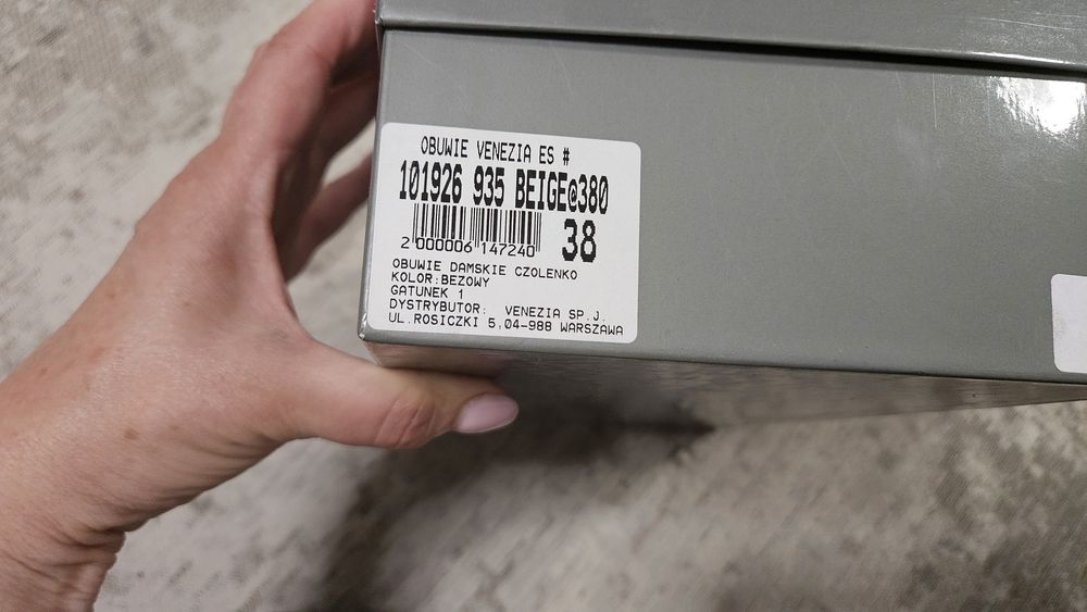 Jasno beżowe buty Venezia czółenka w rozmiarze 38