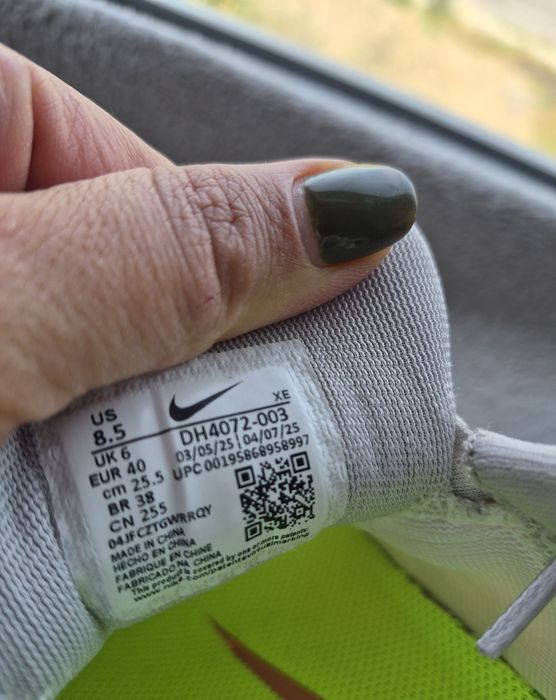 Кросівки 40р . Nike