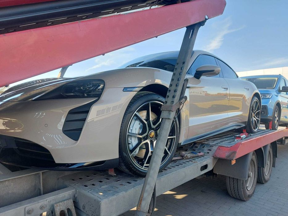 Transport SAMOCHODÓW  Osobowych i Busów Niemcy Holandia Europa LAWETA