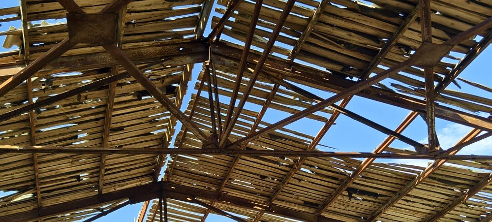 Продам ангар під розбір
