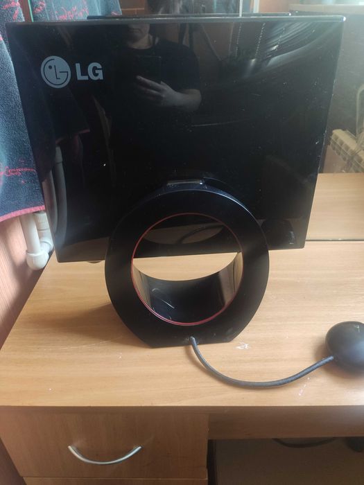 Продам Монітор 19" LG L1900E-BF