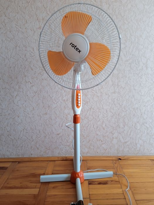 Вентилятор підлоговий