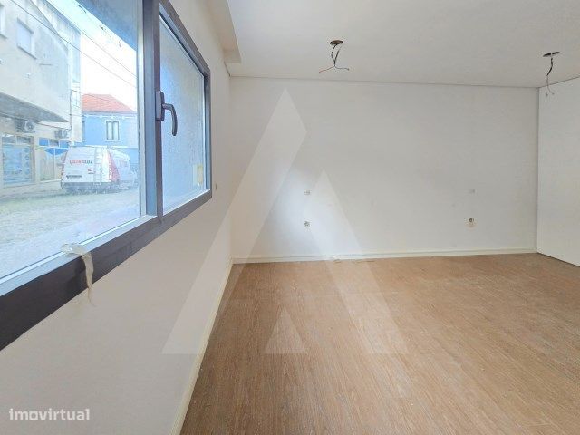 Apartamento T2 moderno - Open Space com imensa luz natura