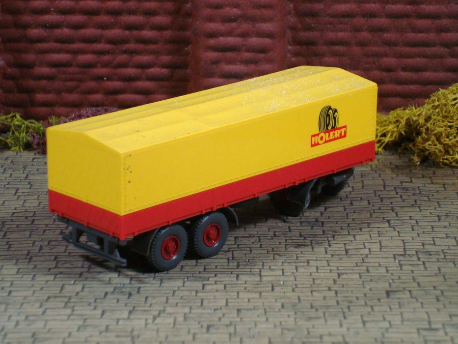 Wiking - Reboque Plataforma/Atrelado 3 Eixos com Cobertura / Usado