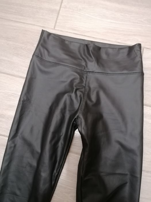 Лосіни еко шкіра тонкий фліс розмір xs-s