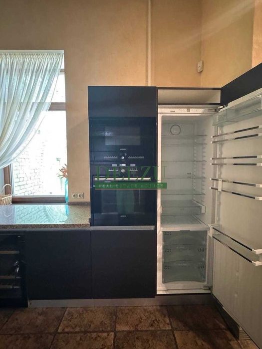 Оренда 3-х кімнатної квартри 130 м2 вул. Велика Житомирська 8Б, центр