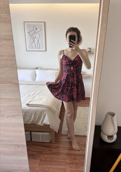 Sukienka w kwiaty