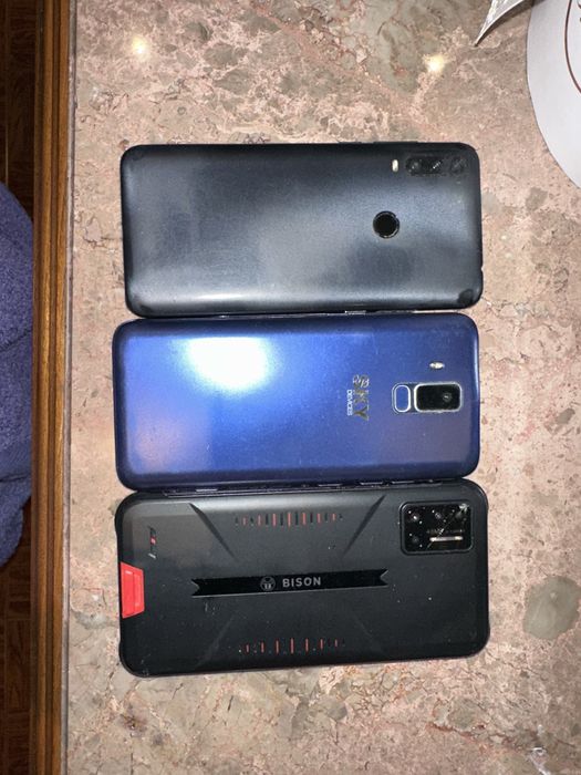 Telemóveis para peças