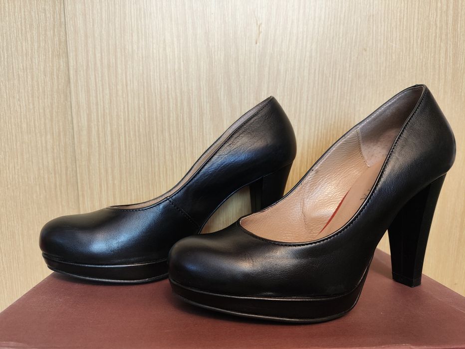 Buty na wysokim obcasie Ryłko Estima skórzane 36