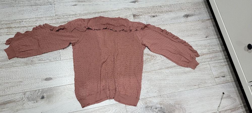 Lekki sweterek damski