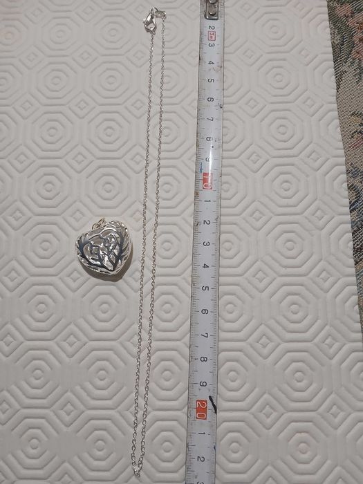 Colar com um coração