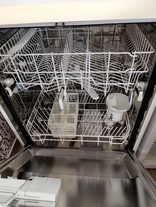 Vendo para desocupar máquina de lavar loiça