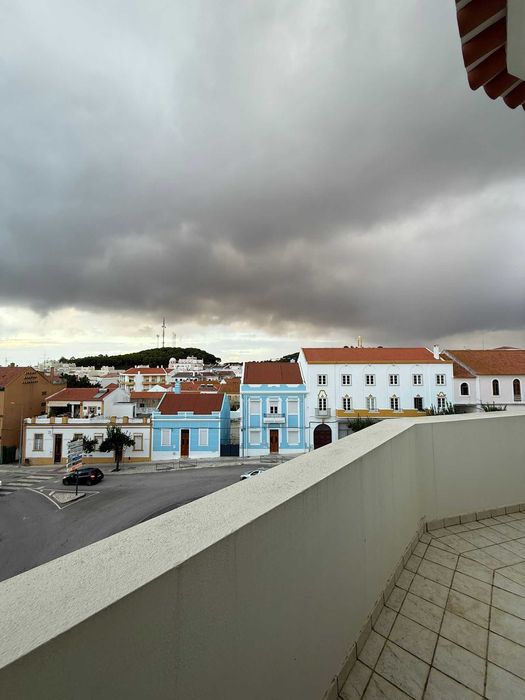 Apartamento T3 para arrendamento em zona central - Santiago do Cacém