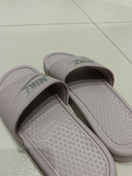 Klapki Nike Benassi