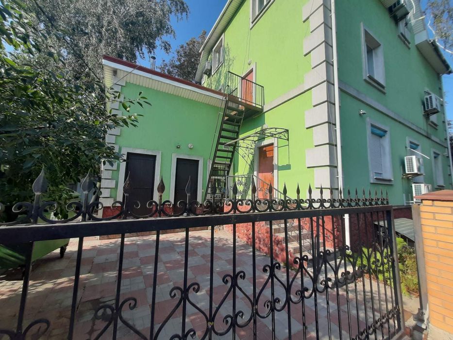 Оренда та продаж