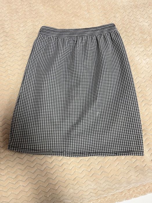 Продам спідницю.